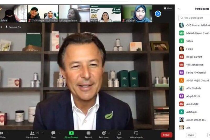 Billionaire Join Private Meeting